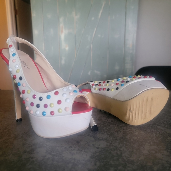 Ladies spike chunky ,fun, polka dotted , high heels - Picture 3 of 3